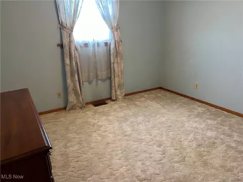 Bedroom - 28928 Buck Rd, Beloit, OH 44609 photo 1 of 5
