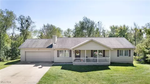 201 Figueroa St, Weirton, WV 26062