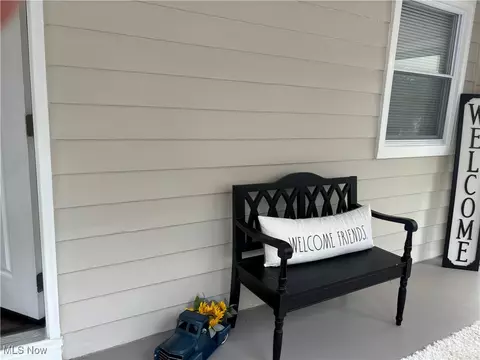Exterior - 2831 Stark Dr, Willoughby Hills, OH 44094 photo 7 of 8
