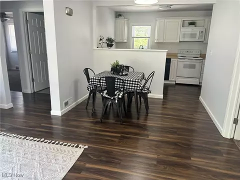 Dining - 2831 Stark Dr, Willoughby Hills, OH 44094 photo 1 of 2