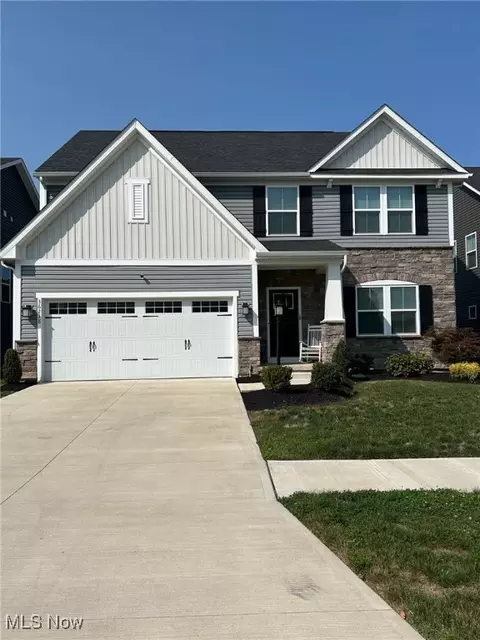 36238 Lands End Dr #36238, North Ridgeville, OH 44039