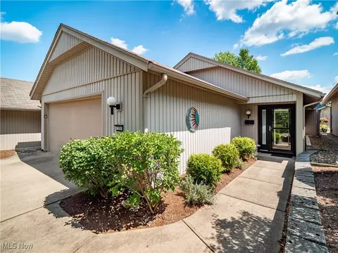 13261 Olympus Way, Strongsville, OH 44149