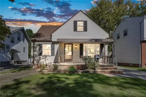 359 E 323rd St, Willowick, OH 44095