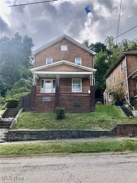 2913 Elm St, Weirton, WV 26062