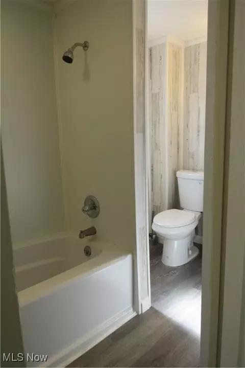 Bath - 1525 W 8th St, Ashtabula, OH 44004 photo 1 of 2