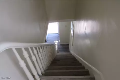 Entry Way - 1525 W 8th St, Ashtabula, OH 44004 photo 1 of 1