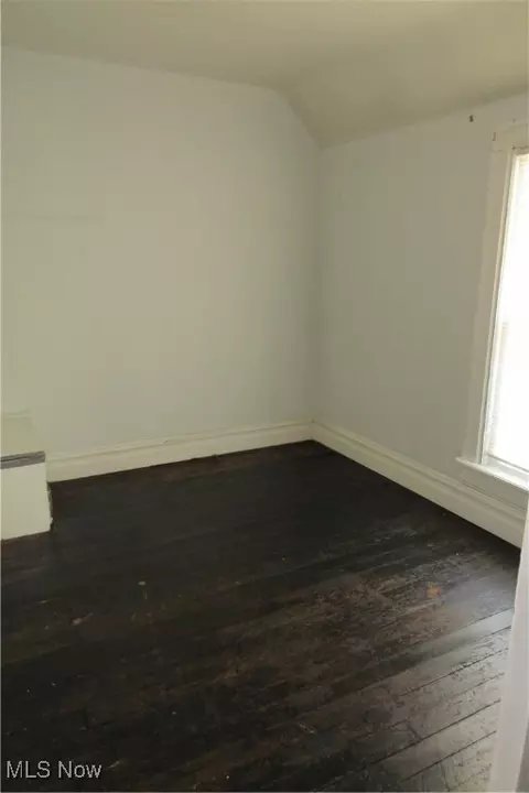 Bedroom - 1552 W 8th St, Ashtabula, OH 44004 photo 1 of 3