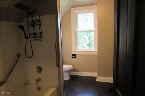 Bath - 1552 W 8th St, Ashtabula, OH 44004 photo 1 of 2