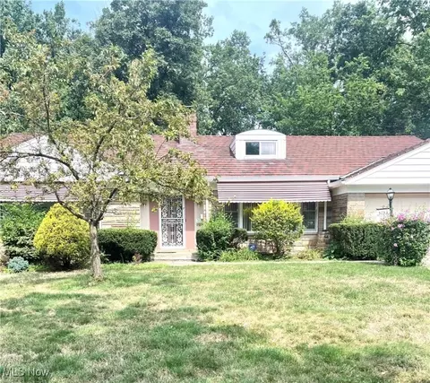 3135 Eastwick Dr, Cleveland Heights, OH 44118