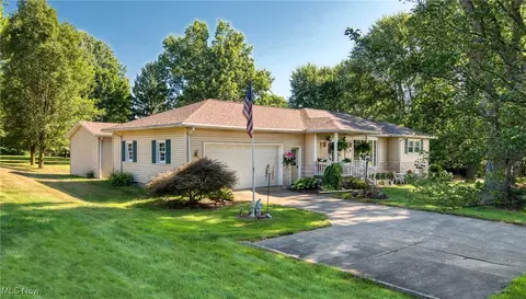 204 W Pidgeon Rd, Salem, OH 44460