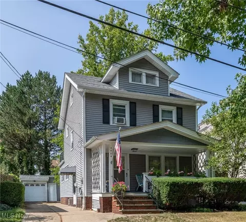 3464 W 136th St, Cleveland, OH 44111