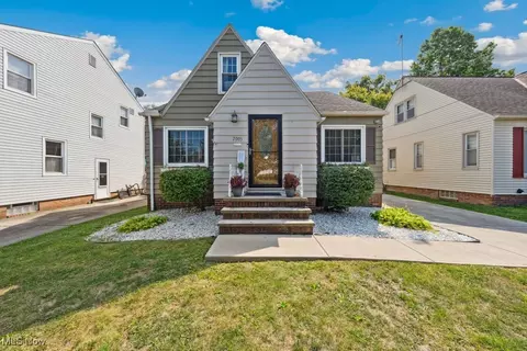 7005 Woodhaven Ave, Cleveland, OH 44144