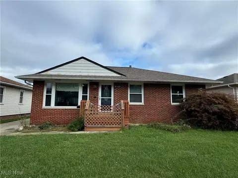 30321 Forestgrove Rd, Willowick, OH 44095