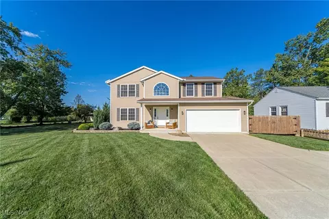 7872 York Rd, Parma, OH 44130