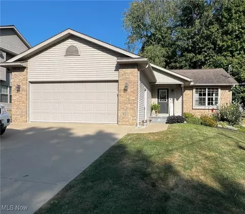 867 Critchfield St, Millersburg, OH 44654