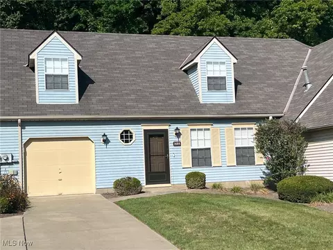 1684 Stone Creek Ln, Twinsburg, OH 44087