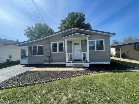 2408 Neal St, Parkersburg, WV 26101