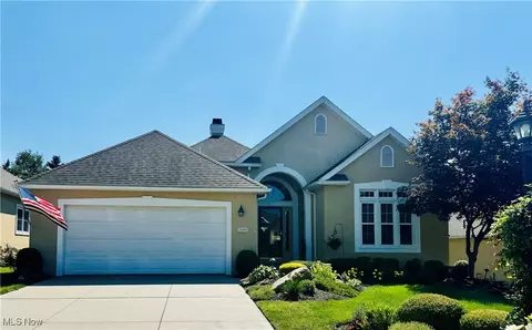 1990 Fox Trace Trl, Cuyahoga Falls, OH 44223