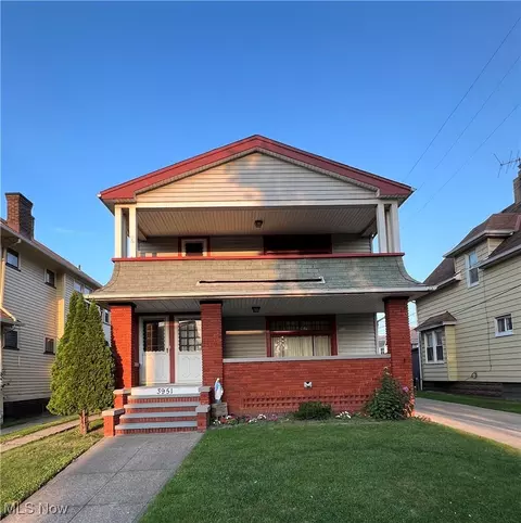 3951 E 42nd St, Newburgh Heights, OH 44105