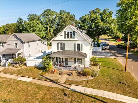 391 E Carrollton St, Magnolia, OH 44643