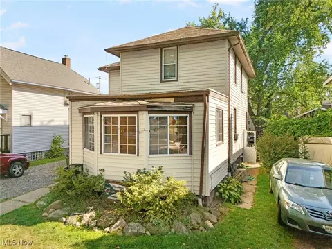 727 Geiger Ave SW, Massillon, OH 44647