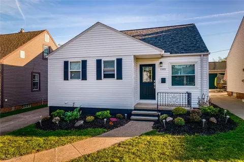 7329 Traymore Ave, Cleveland, OH 44144