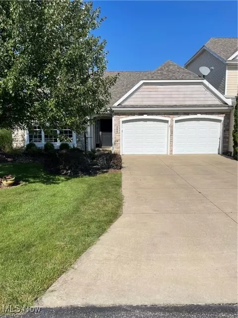 288 Hunter Pkwy, Cuyahoga Falls, OH 44223