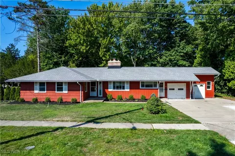 78 Adams St, Berea, OH 44017
