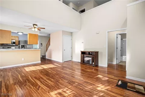 150 Harvest Ct, Lagrange, OH 44050 photo 4