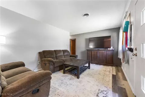 Other - 406 Walnut Dr, Berea, OH 44017 photo 2 of 8