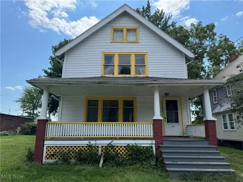 12406 Woodside Ave, Cleveland, OH 44108