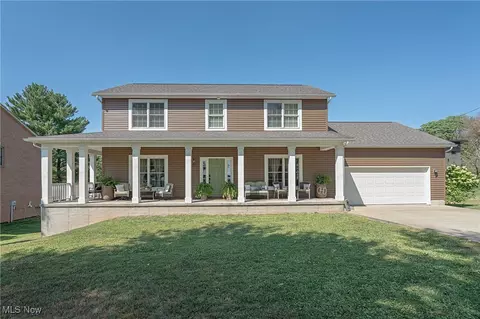 1721 Glendale Rd, Marietta, OH 45750