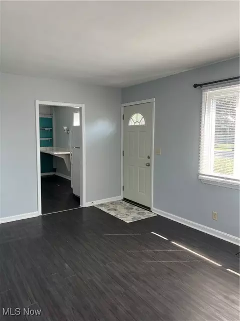 2139 E 44th St, Ashtabula, OH 44004 photo 4