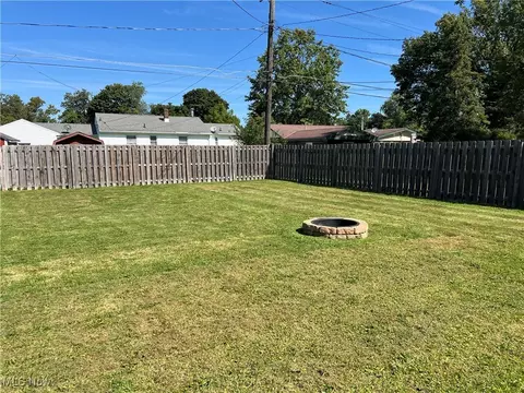 2139 E 44th St, Ashtabula, OH 44004 photo 23