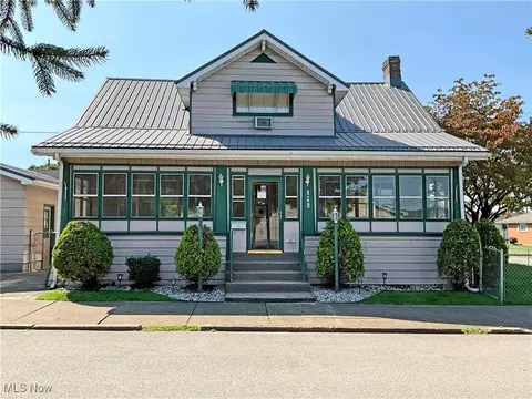420 Mark Ave, Follansbee, WV 26037