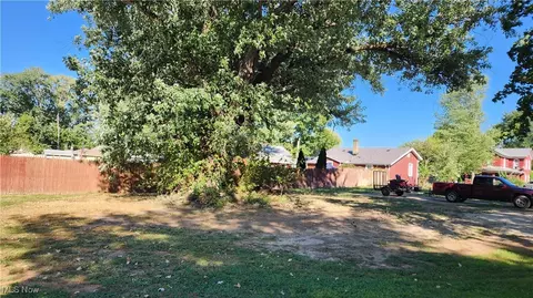 206 E Main St, Port Washington, OH 43837