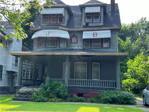 1246 Carlyon Rd, East Cleveland, OH 44112