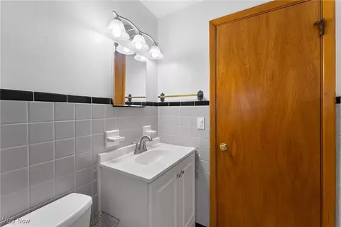 490 Afton Ave, Boardman, OH 44512 photo 8