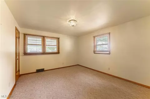490 Afton Ave, Boardman, OH 44512 photo 10