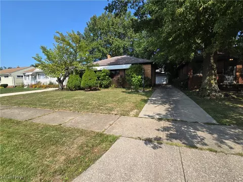 2012 Brookdale Ave, Parma, OH 44134