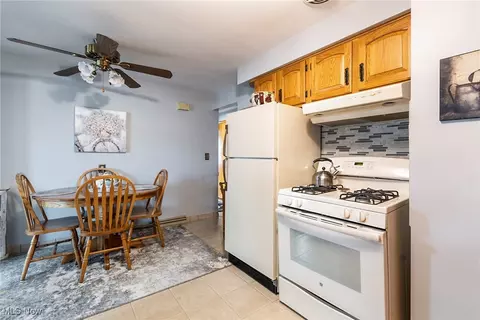 504 Brandon Ave, Struthers, OH 44471 photo 10