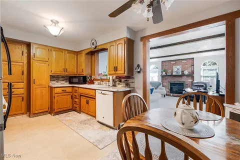 504 Brandon Ave, Struthers, OH 44471 photo 8