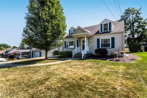 504 Brandon Ave, Struthers, OH 44471 photo 2