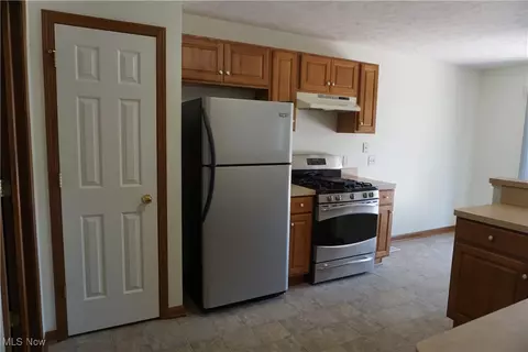 Kitchen - 1671 Mapledale Rd, Wickliffe, OH 44092 photo 1 of 2