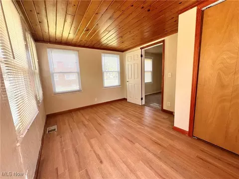 Living - 824 E 236th St, Euclid, OH 44123 photo 4 of 5