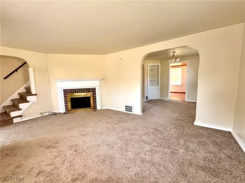 Living - 824 E 236th St, Euclid, OH 44123 photo 2 of 5