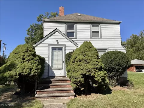 824 E 236th St, Euclid, OH 44123