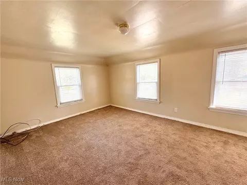 Bedroom - 824 E 236th St, Euclid, OH 44123 photo 1 of 2
