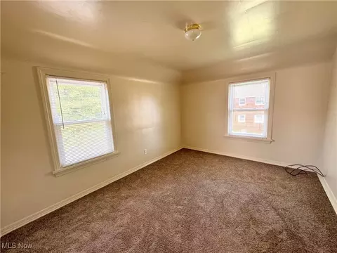 Bedroom - 824 E 236th St, Euclid, OH 44123 photo 2 of 2