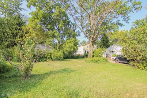 499 E 44th St, Lorain, OH 44052 photo 5